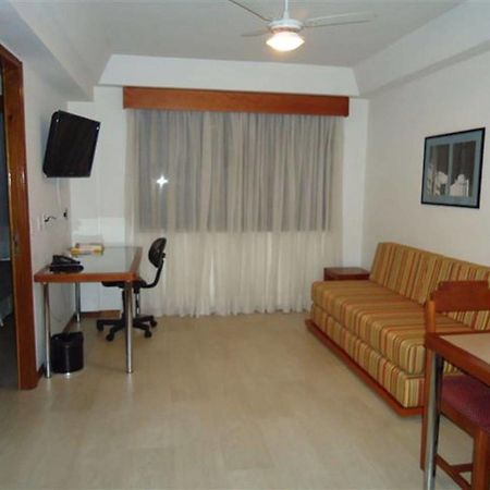 Collins Trade Hotel Порту-Алегрі Екстер'єр фото